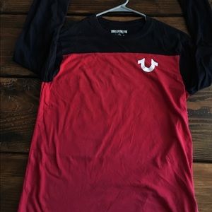 True Religion SIGN LS FOOTBALL TEE